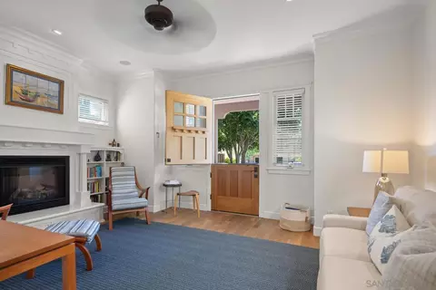 Entry Way - 369 F Ave, Coronado, CA 92118 photo 2 of 3