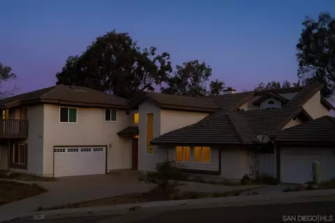 315 Surrey Dr, Bonita, CA 91902