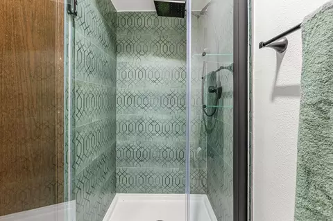 Bath - 5350 Baltimore Dr #20, La Mesa, CA 91942 photo 2 of 3