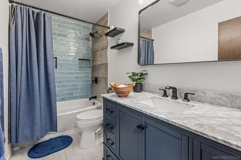 Bath - 5350 Baltimore Dr #20, La Mesa, CA 91942 photo 3 of 3