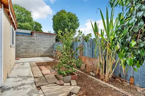 Exterior - 935 Ramona Ave, Spring Valley, CA 91977 photo 6 of 6