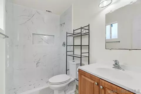 Bath - 935 Ramona Ave, Spring Valley, CA 91977 photo 1 of 1