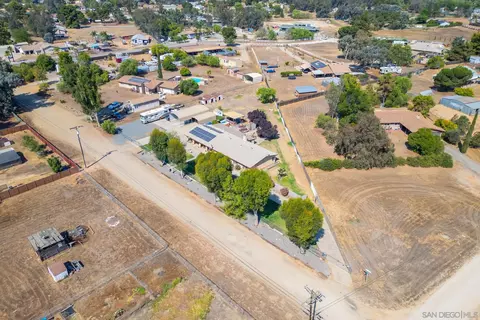 View/Area - 2031 Robertson St, Ramona, CA 92065 photo 4 of 5