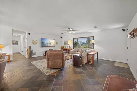 Living - 2031 Robertson St, Ramona, CA 92065 photo 2 of 5