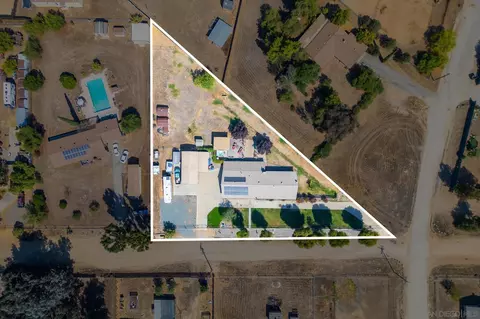 View/Area - 2031 Robertson St, Ramona, CA 92065 photo 1 of 5