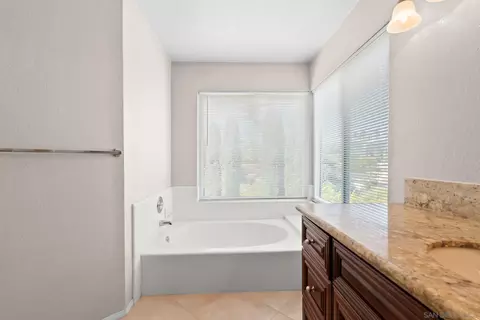 Bath - 1160 Cleo Ct, Escondido, CA 92027 photo 1 of 6
