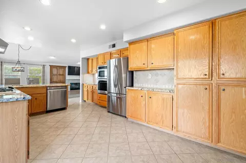 Kitchen - 2028 Boulders Rd, Alpine, CA 91901 photo 3 of 4