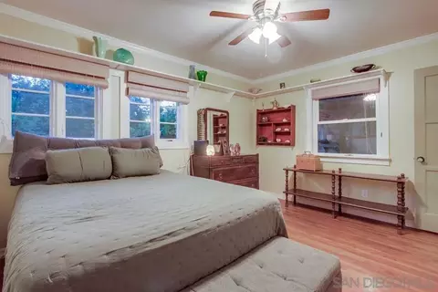 438 Retaheim Way, La Jolla, CA 92037 photo 18