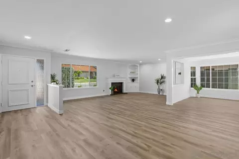 17424 Plaza Sonada, San Diego, CA 92128