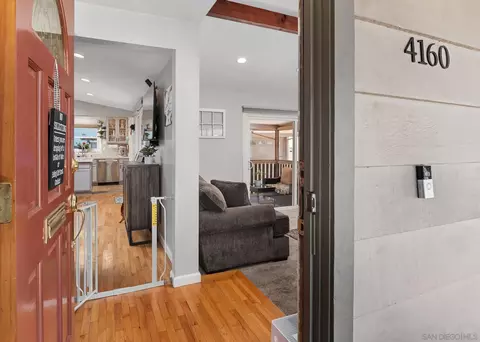 Entry Way - 4160 Yale Ave, La Mesa, CA 91941 photo 1 of 1