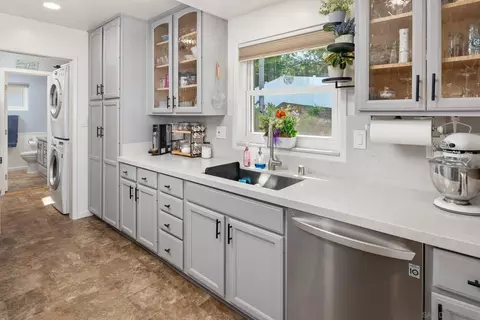 Kitchen - 4160 Yale Ave, La Mesa, CA 91941 photo 1 of 7