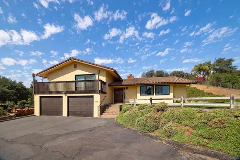 2920 Pioneer Way, Jamul, CA 91935