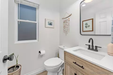 Bath - 1419 Enchante Way, Oceanside, CA 92056 photo 1 of 2