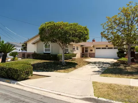 5545 Wake St, La Mesa, CA 91942