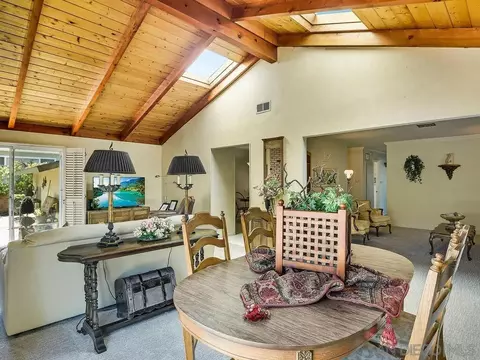 5545 Wake St, La Mesa, CA 91942 photo 5