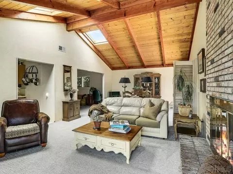 5545 Wake St, La Mesa, CA 91942 photo 4