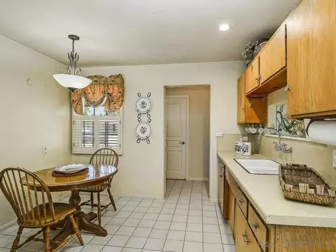 5545 Wake St, La Mesa, CA 91942 photo 13