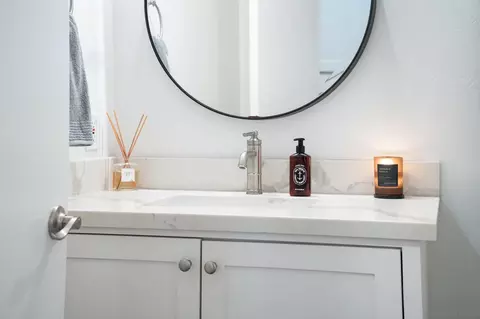 Bath - 6732 Antilope St, Carlsbad, CA 92009 photo 3 of 5
