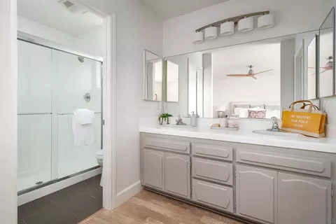 Bath - 6732 Antilope St, Carlsbad, CA 92009 photo 1 of 5