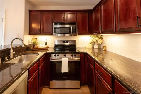 5404 Balboa Arms # 461, San Diego, CA 92117