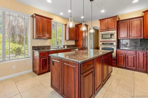 Kitchen - 25919 Matlin Rd, Ramona, CA 92065 photo 2 of 3