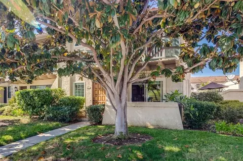 6863 Batiquitos Dr, Carlsbad, CA 92011