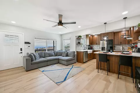 Living - 406 Tyrone St, El Cajon, CA 92020 photo 1 of 2