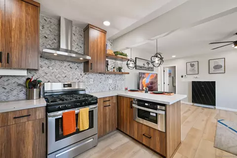 Kitchen - 406 Tyrone St, El Cajon, CA 92020 photo 3 of 4