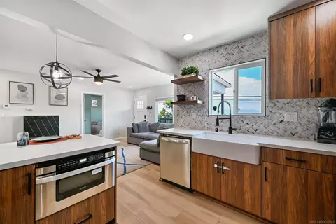 Kitchen - 406 Tyrone St, El Cajon, CA 92020 photo 4 of 4