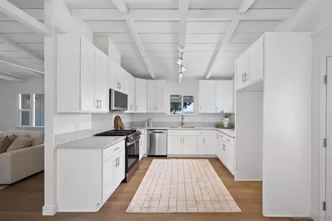 Kitchen - 1503 Laurel Rd, Oceanside, CA 92054 photo 2 of 2