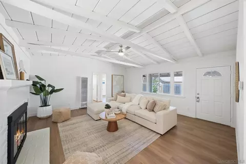 Living - 1503 Laurel Rd, Oceanside, CA 92054 photo 1 of 3