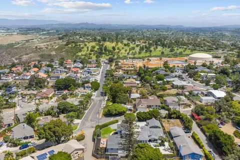 View/Area - 1503 Laurel Rd, Oceanside, CA 92054 photo 3 of 3