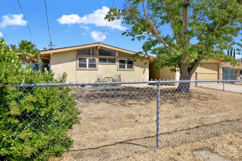 13951 Powers Rd, Poway, CA 92064 photo 2