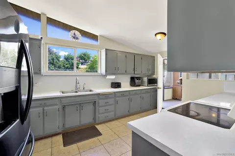 13951 Powers Rd, Poway, CA 92064 photo 5