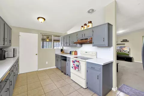13951 Powers Rd, Poway, CA 92064 photo 3