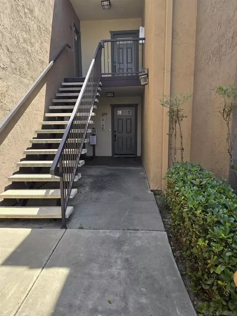 175 Avenida Descanso #106, Oceanside, CA 92057 photo 2