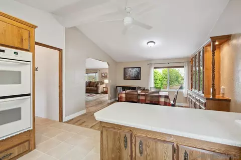 Kitchen - 1831 Nova Gln, Escondido, CA 92026 photo 4 of 5