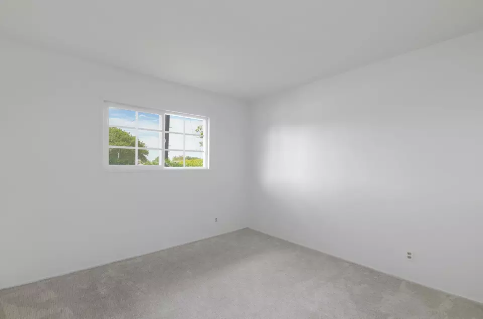 Bedroom - 5111 Roscrea Ave, San Diego, CA 92117 photo 4 of 5