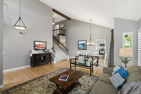 Living - 1655 Splitrail Dr, Encinitas, CA 92024 photo 1 of 4