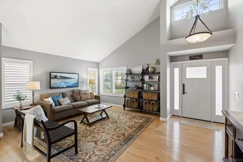 Entry Way - 1655 Splitrail Dr, Encinitas, CA 92024 photo 1 of 1