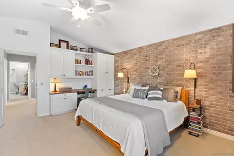 Bedroom - 1655 Splitrail Dr, Encinitas, CA 92024 photo 1 of 4