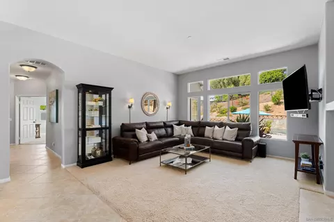 Living - 14510 Red Hawk Ln, Poway, CA 92064 photo 1 of 2