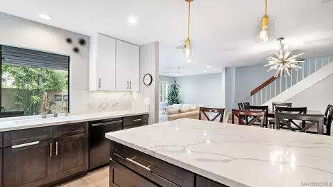 4452 Via Amable, San Diego, CA 92122