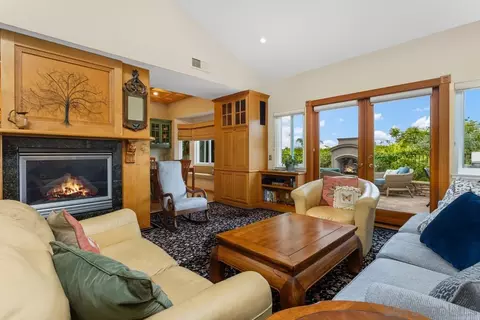 Living - 457 Arden Dr, Encinitas, CA 92024 photo 1 of 2