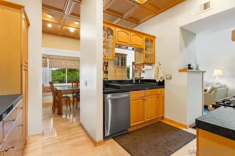 Kitchen - 457 Arden Dr, Encinitas, CA 92024 photo 2 of 6