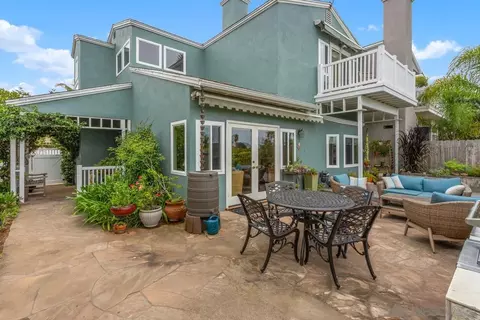 Exterior - 457 Arden Dr, Encinitas, CA 92024 photo 6 of 10