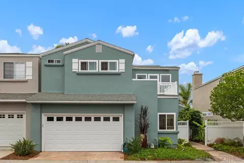 Exterior - 457 Arden Dr, Encinitas, CA 92024 photo 2 of 10