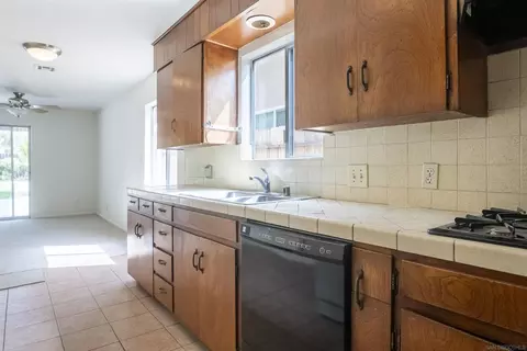 2008 Winchester St, Oceanside, CA 92054 photo 13