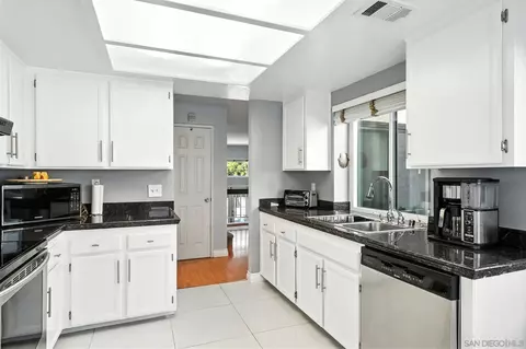 1443 Summit Dr, Chula Vista, CA 91910 photo 14