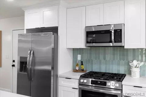 Kitchen - 9659 Mast Blvd, Santee, CA 92071 photo 4 of 5